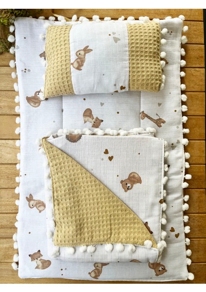 Tavşan Desenli Çift Katlı Müslin ve Waffle Kumaş Alt Açma , Yastık ve Battaniye 3'lü Set 40 x 70 Tek Ebat