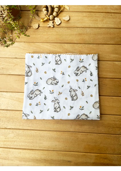 85X75CM Kenarı Oyalı Tavşan Desenli Tek Katlı %100 Pamuk Müslin Battaniye fırsatları
