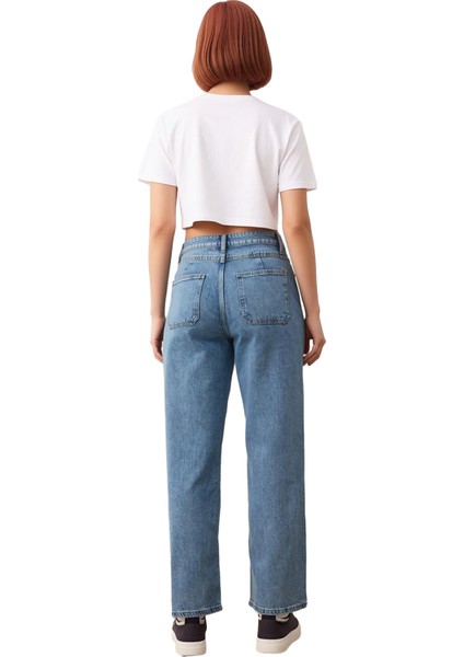 Kadın Yüksek Bel Comfort Straight Denim Pantolon Fonksiyonel Dayanıklı Kaliteli Konforlu Şık indirimleri
