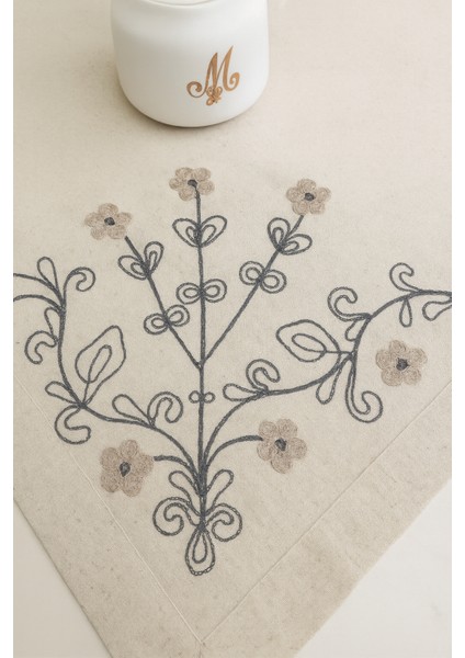 Buldan Gri Süzeni Nakış Işlemeli Masa Örtüsü fiyatları