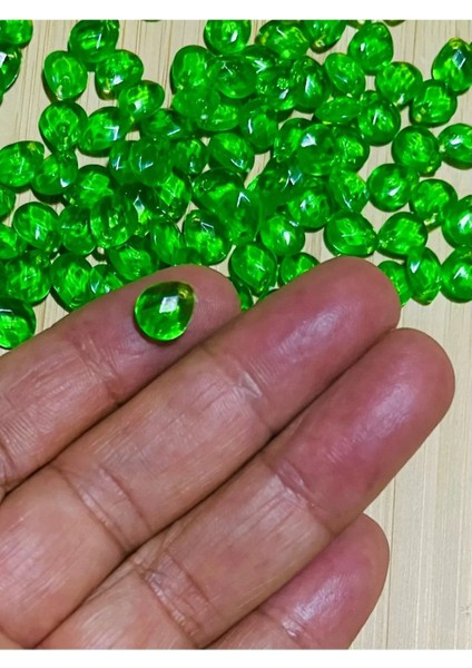 Şeffaf Yeşil Oya, Abiye, Takı, Örgü El Işleme Plastik Gözyaşı Damla Boncuk. 25GR. Tahmini 195 Adet. fiyatları