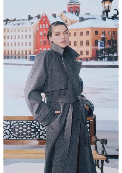 Afra x DeFacto Kuşaklı Cepli Uzun Kaşe Kaban F2790AX25WN