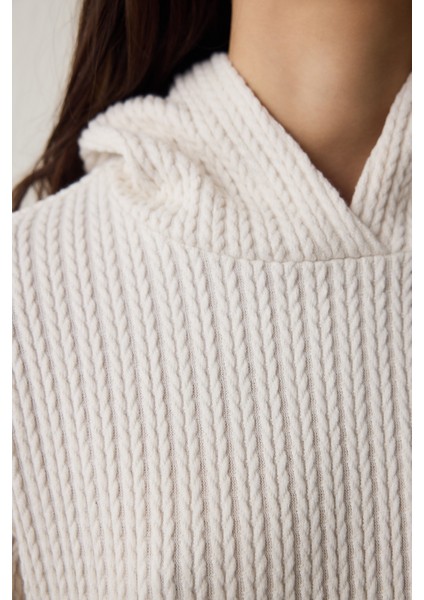 Ekru Örgü Detaylı Kapüşonlu Sweatshirt fırsatları