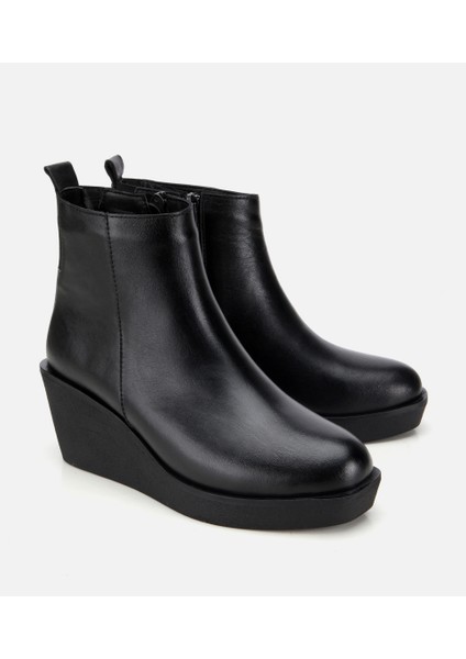 01BOH315790A100 KADIN Deri Siyah Hafif Dolgu Bilekte Topuklu Bot fiyatları