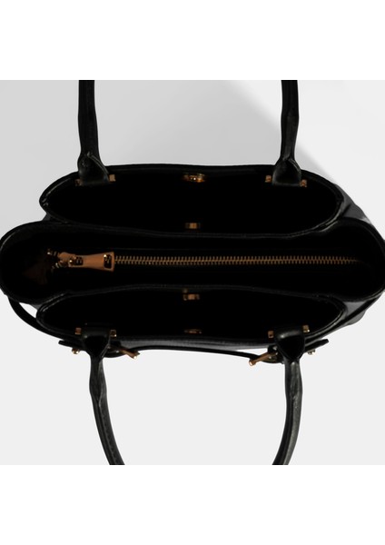 Kadın Siyah Omuz Askılı El Çantası