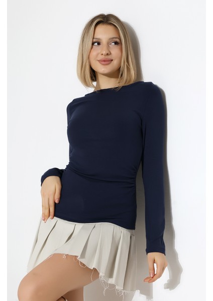 Uzun Kollu Kayık Yaka Yanları Büzgülü Vücuda Oturan Basic Kadın Body T-Shirt 21951 Lacivert modelleri