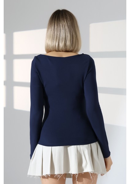 Uzun Kollu Kayık Yaka Yanları Büzgülü Vücuda Oturan Basic Kadın Body T-Shirt 21951 Lacivert fırsatları