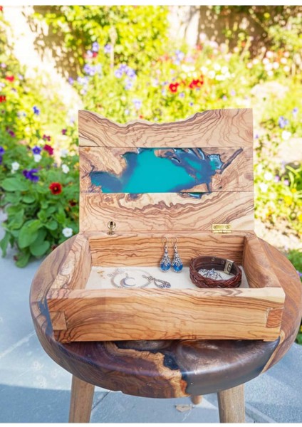 Zeytin Ağacından Epoksili El Yapımı Büyük Boy Takı Sandığı - 25*22 cm - Yükseklik 9 cm