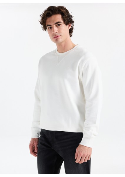 Bisiklet Yaka Beyaz Erkek Sweatshırt 12283399_JPRCCMATEO Sweat Crew Neck modelleri
