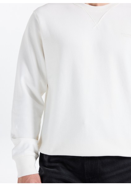 Bisiklet Yaka Beyaz Erkek Sweatshırt 12283399_JPRCCMATEO Sweat Crew Neck fırsatları