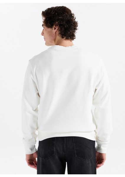 Bisiklet Yaka Beyaz Erkek Sweatshırt 12283399_JPRCCMATEO Sweat Crew Neck indirimleri