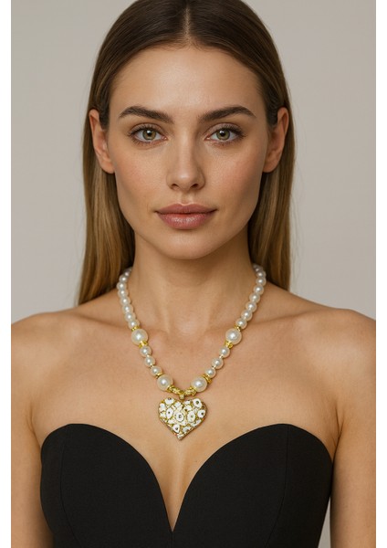 Altın Kaplama Kalp Detaylı Inci Kolye