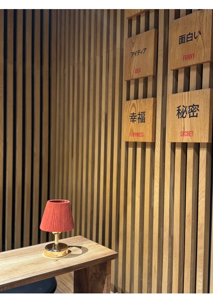 Kırmızı Kadife Süet Kablosuz Pilli Masa Lambası - Alt Parlak Gold fiyatları