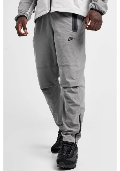 Sportswear Tech Woven Open-Hem Trousers Erkek Dokuma Eşofman Altı Gri