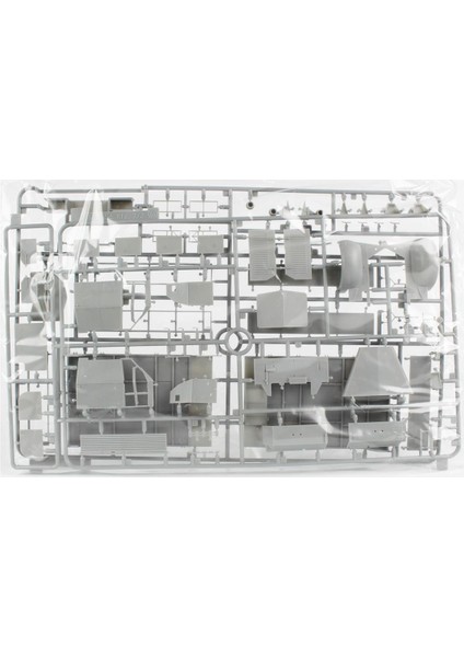 6553 1/35 Ölçek, Sd.Kfz.7 w/3.7cm FlaK 43 Uçaksavar Kamyonu Plastik Model Kiti