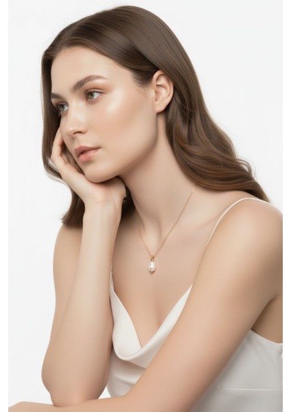 Beyaz Barok Doğal Inci Kolye