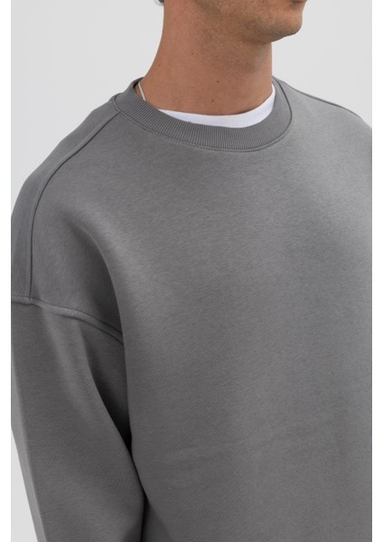 Basic Bisiklet Yaka Oversize Sweatshirt Füme indirimleri