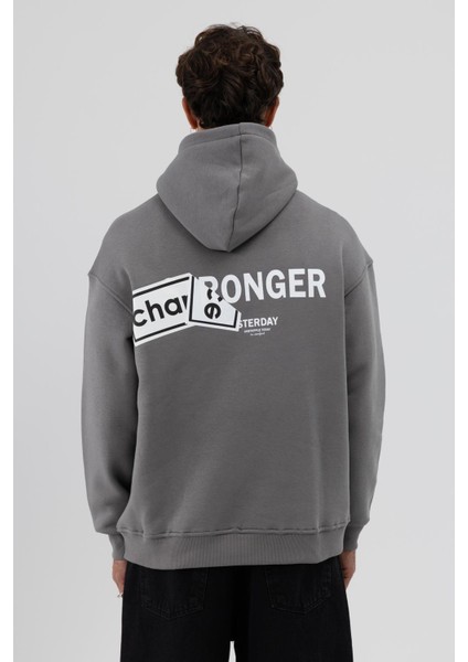 Oversize Arka Baskılı Sweatshirt Füme fırsatları