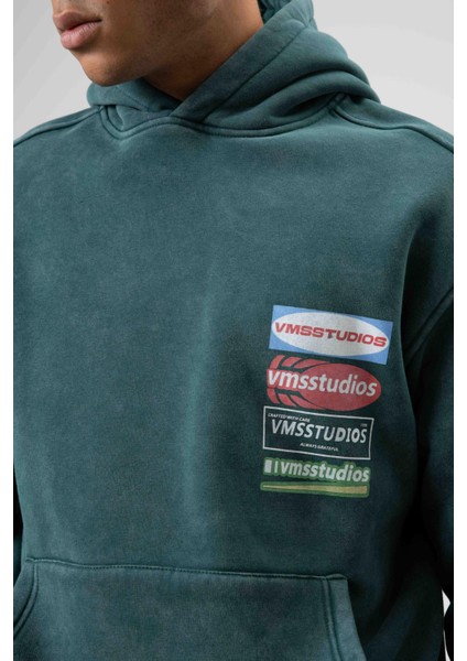 Oversize Yıkamalı Baskılı Kapüşonlu Sweatshirt Nefti fırsatları