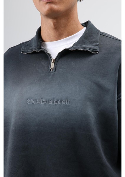 Yaka Fermuarlı Oversize Sweatshirt Siyah indirimleri