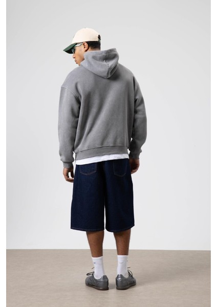 Oversize Yıkamalı Baskılı Kapüşonlu Sweatshirt Füme indirimleri