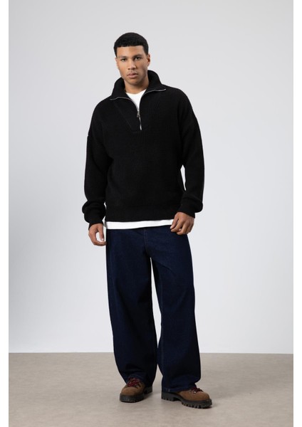 Yarım Fermuarlı Triko Kazak Siyah