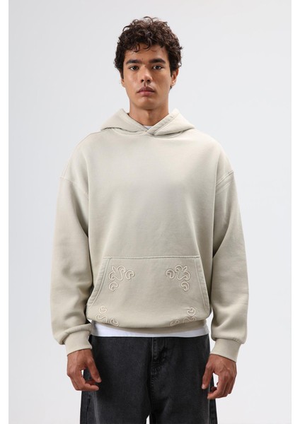 Polo Yaka Oversize Baskılı Yıkamalı Sweatshirt Ekru fırsatları