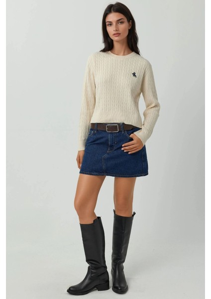 Kadın Saç Örgü Desenli Nakış Detaylı Triko Kazak Beyaz indirimleri