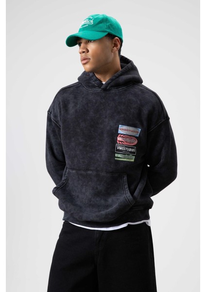 Oversize Yıkamalı Baskılı Kapüşonlu Sweatshirt Siyah fiyatları