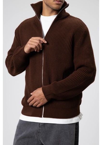 Oversize Fermuarlı Triko Hırka Kahve fiyatları