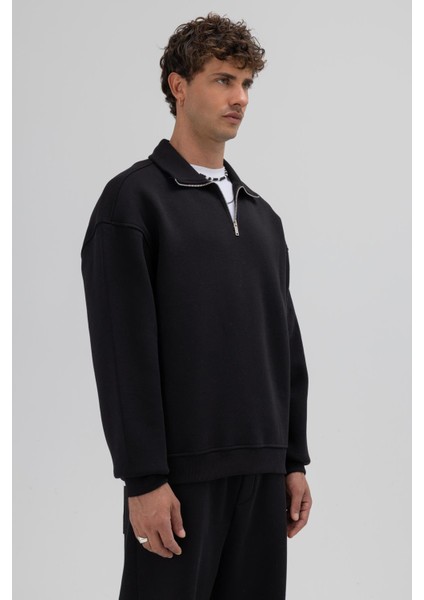 Oversize Fermuarlı Dik Yaka Sweatshirt Siyah indirimleri