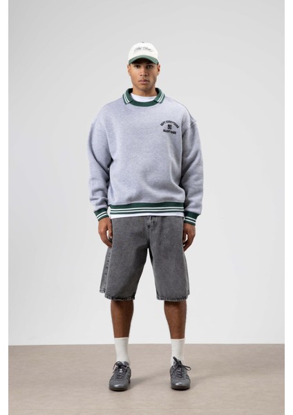 Oversize Yaka Nakış Detaylı Sweatshirt Gri Melanj