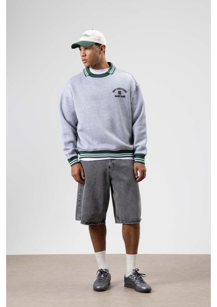 Oversize Yaka Nakış Detaylı Sweatshirt Gri Melanj fiyatları