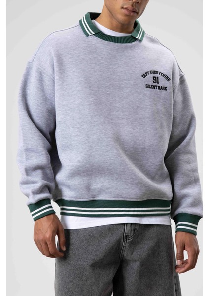 Oversize Yaka Nakış Detaylı Sweatshirt Gri Melanj fırsatları