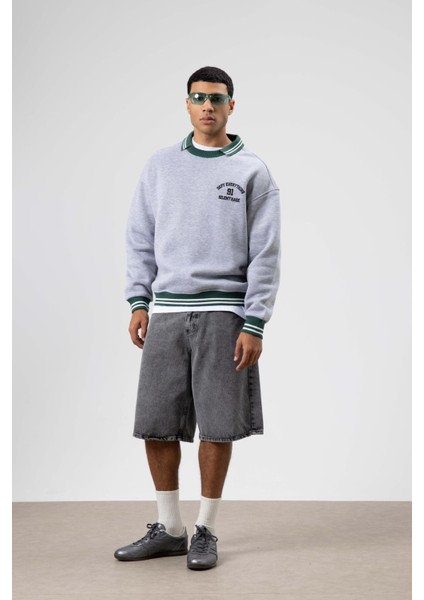 Oversize Yaka Nakış Detaylı Sweatshirt Gri Melanj