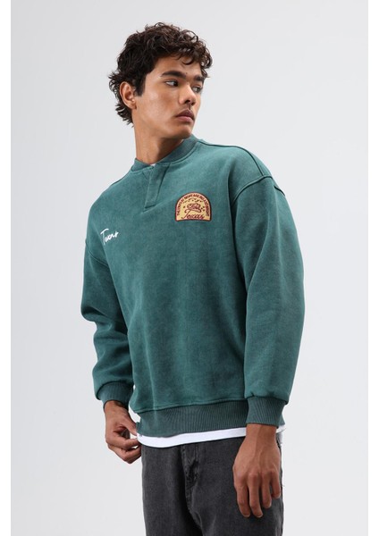 Oversize Bisiklet Yaka Baskılı Sweatshirt Nefti fırsatları