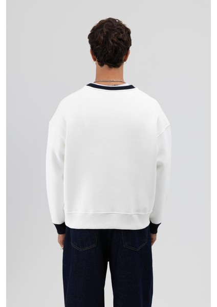 Bisiklet Yaka Cep Detaylı Oversize Sweatshirt Ekru fırsatları
