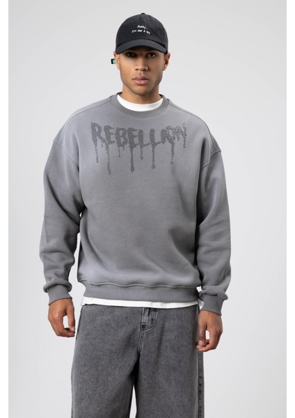 Yıkamalı Oversize Baskılı Sweatshirt Füme modelleri