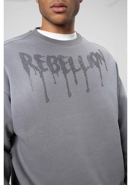 Yıkamalı Oversize Baskılı Sweatshirt Füme fırsatları