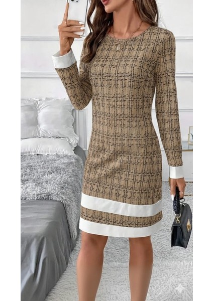 Kadın Uzun Kollu Yuvarlak Yaka Etek Ucu Şerit Detaylı Mini Dokuma Elbise