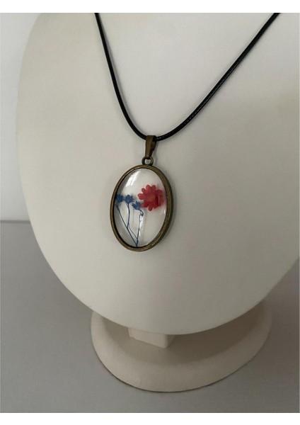 Kurutulmuş Kırmızı Çiçek Figürlü Kolye Siyah Deri Ipli fırsatları