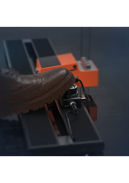 Swiff C20 Kromatik Gitar Bas Ayarlama Için Yenilikçi Mini Pedal Tuneri LED Ekran Ayarlanabilir A4 Aralık Değeri 430-449Hz (Yurt Dışından)