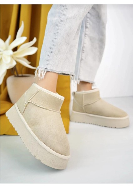 Kadın Bej Mini Süet Içi Kürklü Yüksek Kalın Taban Kışlık Bot