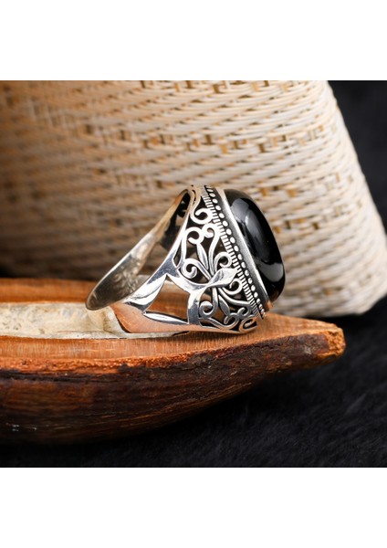 Siyah Taşlı Desenli 925 Ayar Gümüş Erkek Yüzük modelleri