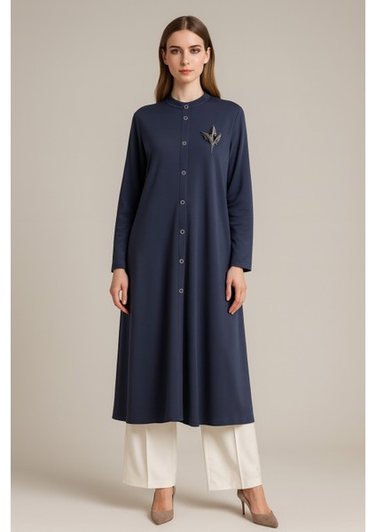 961 Sıfır Yaka Önü Boydan Çıtçıtlı Ön Tarafı Arma Detaylı Kol Ucu Lastikli Kap #10-25#