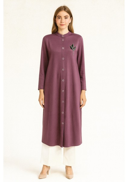 961 Sıfır Yaka Önü Boydan Çıtçıtlı Ön Tarafı Arma Detaylı Kol Ucu Lastikli Kap #10-25#