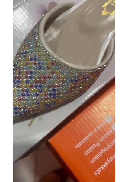 Kısa Topuk Bilekten Bağlı Çok Renli Boncuk Detaylı Spor Şıklık Konforlu Kadın Ayakkabı modelleri