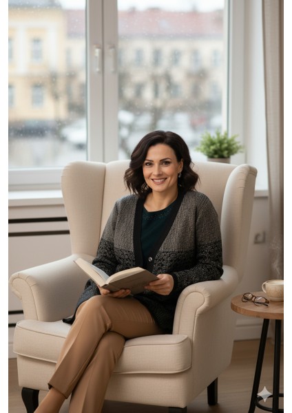 Kadın Kışlık Motifli Çift Cepli Önü Düğmeli Normal Kesim Likralı Yünlü Dokuma Kumaş Anne Hırka fiyatları