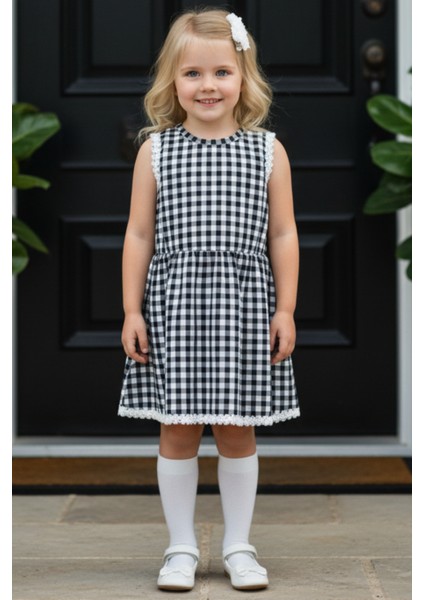 0019 - Kız Çocuk Siyah Beyaz Kareli Elbise Toka Takım
