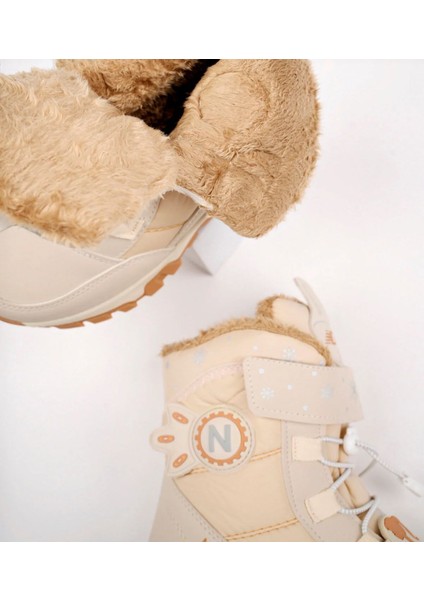 Içi Kız Çocuk Bot fırsatları